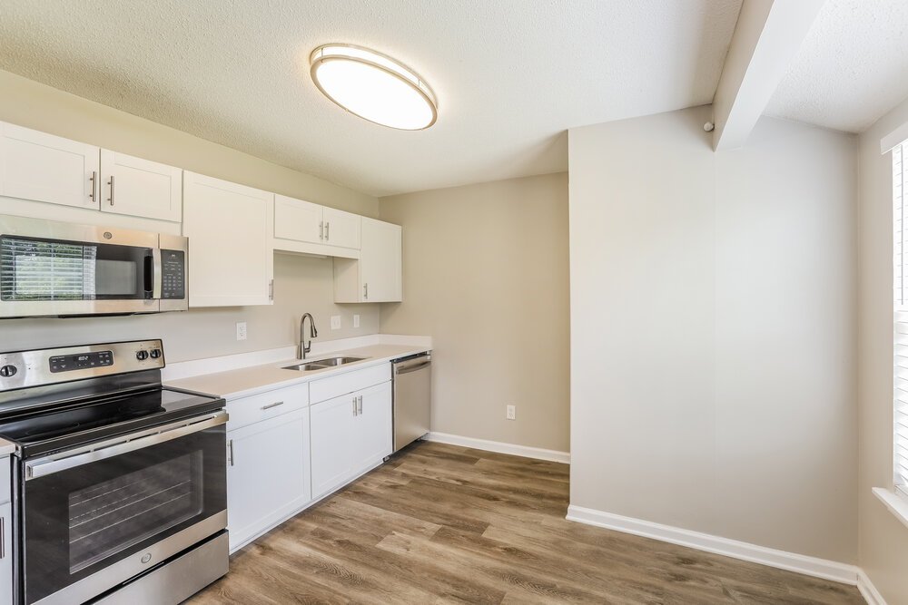 4-Bed Rental on 7388 Elm Ridge photo 7