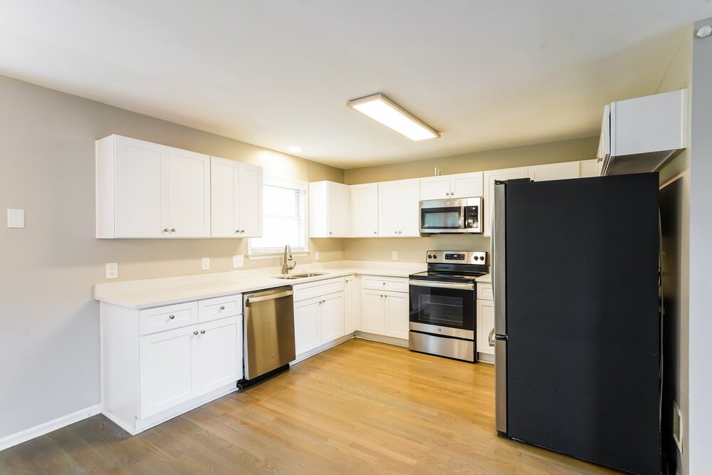 5-Bed Rental on 1212 Orchard Mountain photo 7