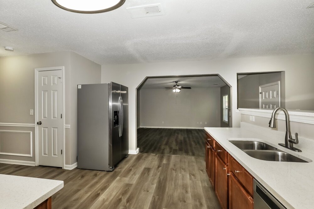 4-Bed Rental on 936 Brisley Cir photo 7