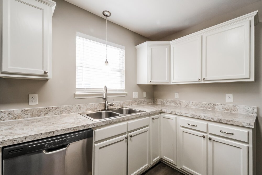3-Bed Rental on 406 Meagan Cv photo 7