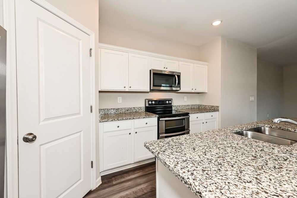 5-Bed Rental on 941 Feldman Chase photo 7