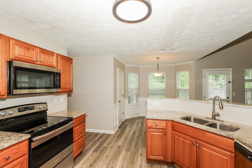 4-Bed Rental on 625 Blueangel Dr photo 7
