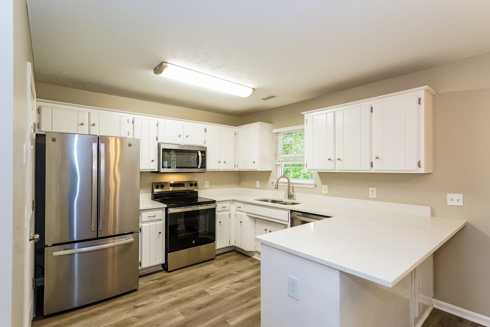 3-Bed Rental on 841 Post Oak photo 7