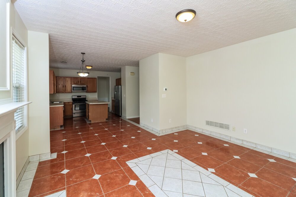 4-Bed Rental on 196 Ancient Oaks photo 7