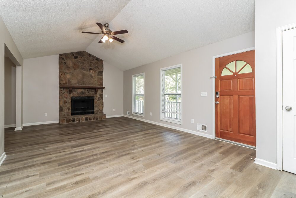 3-Bed Rental on 3058 Favor Pines photo 7
