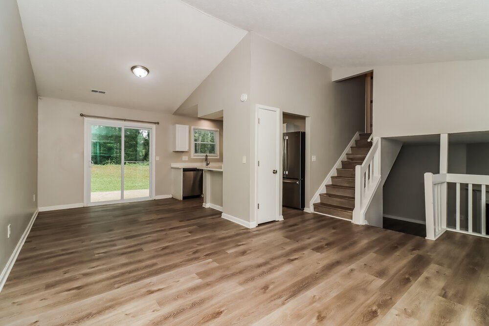 3-Bed Rental on 876 Highland Ter photo 7