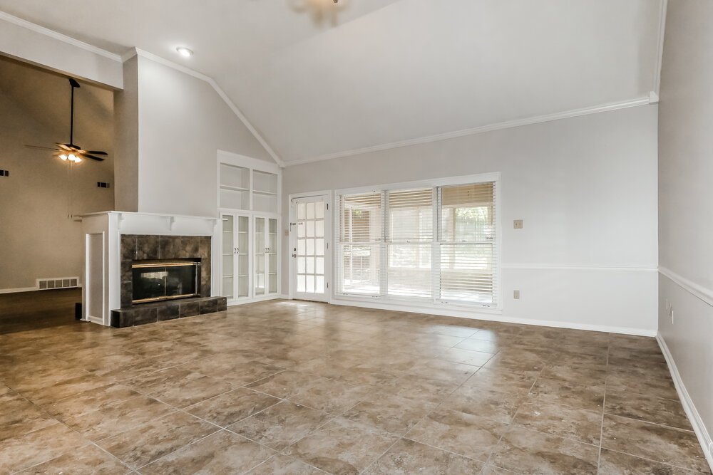 4-Bed Rental on 2279 Hickory Path photo 7