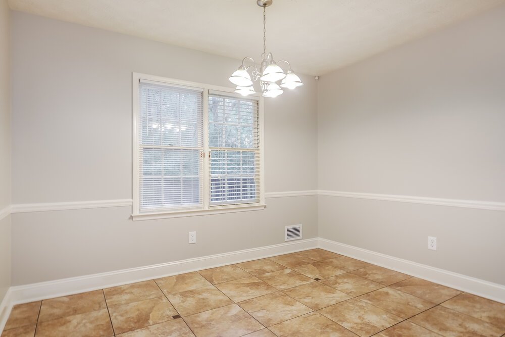 3-Bed Rental on 1019 River Stone photo 7