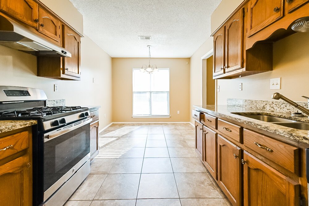 4-Bed Rental on 9150 Belmont Dr photo 7