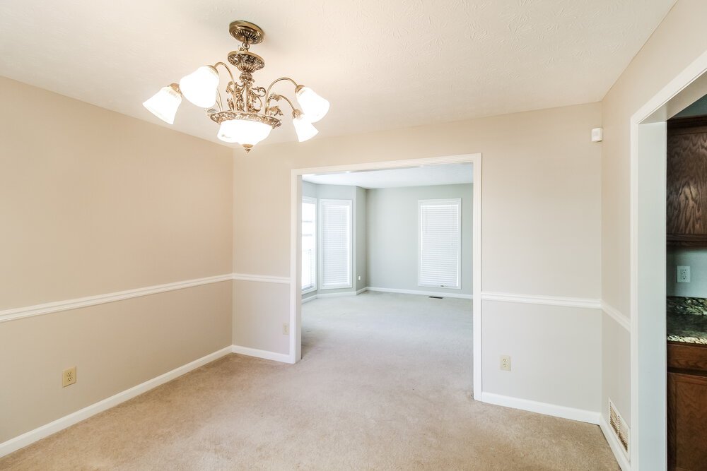 4-Bed Rental on 2915 Emerson Lake photo 7