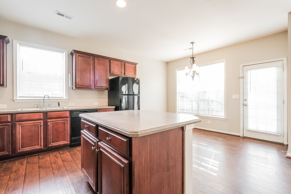 4-Bed Rental on 4616 Burnt Fork photo 7