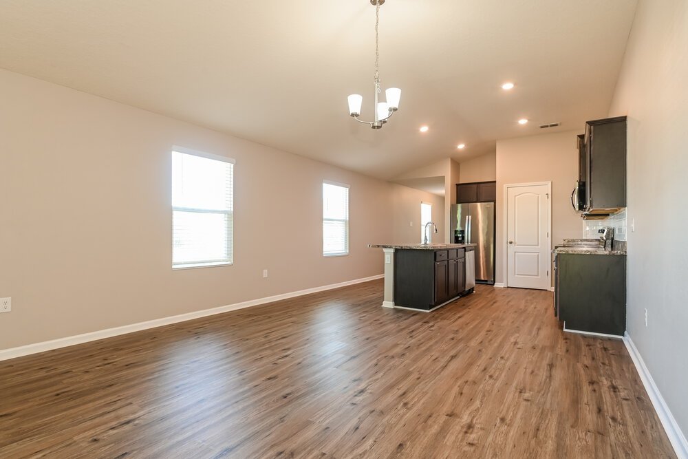 3-Bed Rental on 2555 Bear Creek photo 7