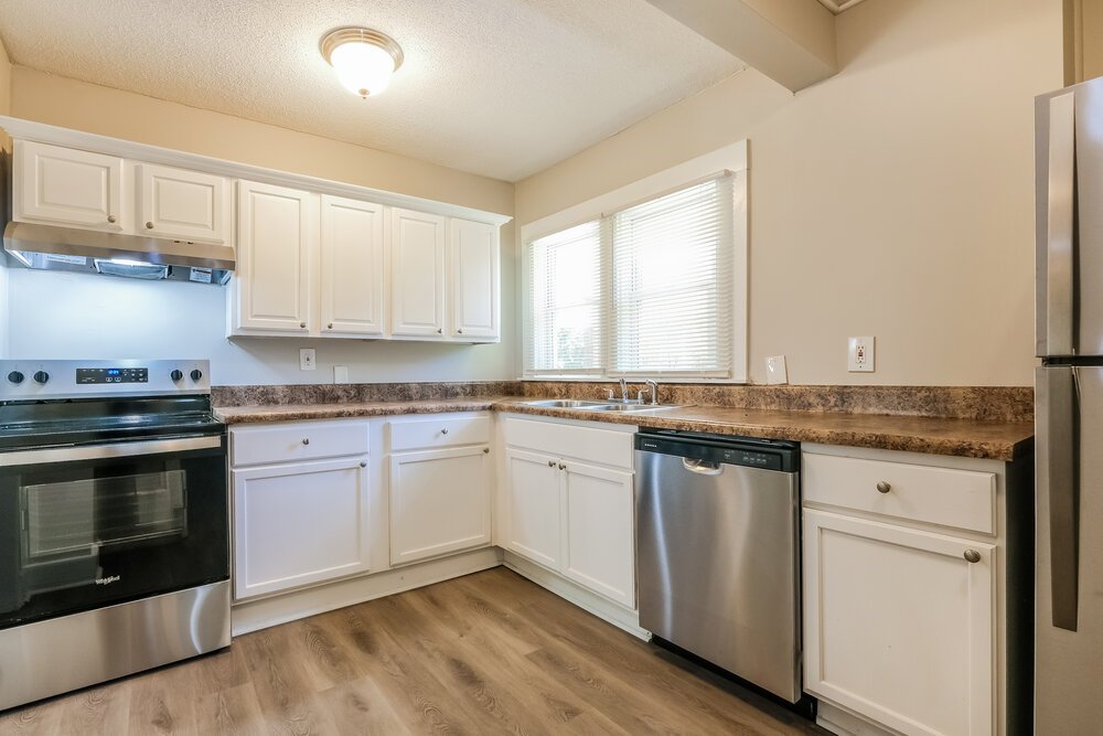 4-Bed Rental on 731 Parker St photo 7