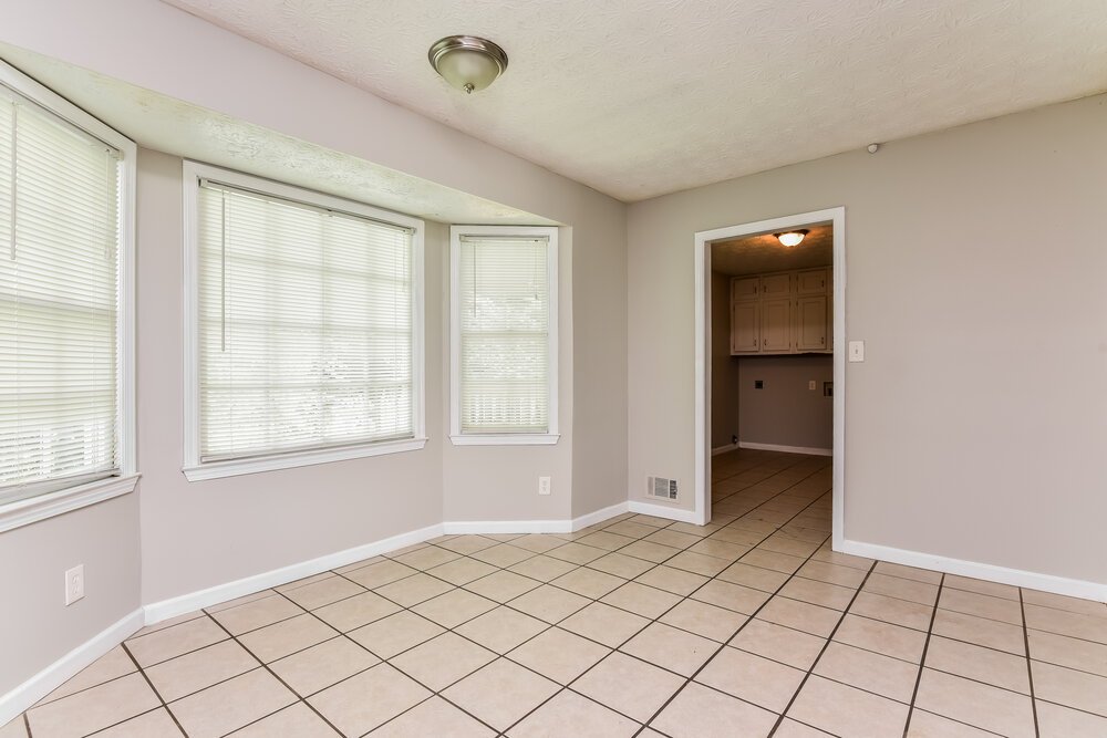 4-Bed Rental on 5002 Post Road photo 8