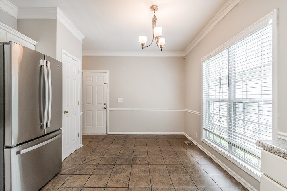 5-Bed Rental on 2137 Aberdeen Cir photo 8