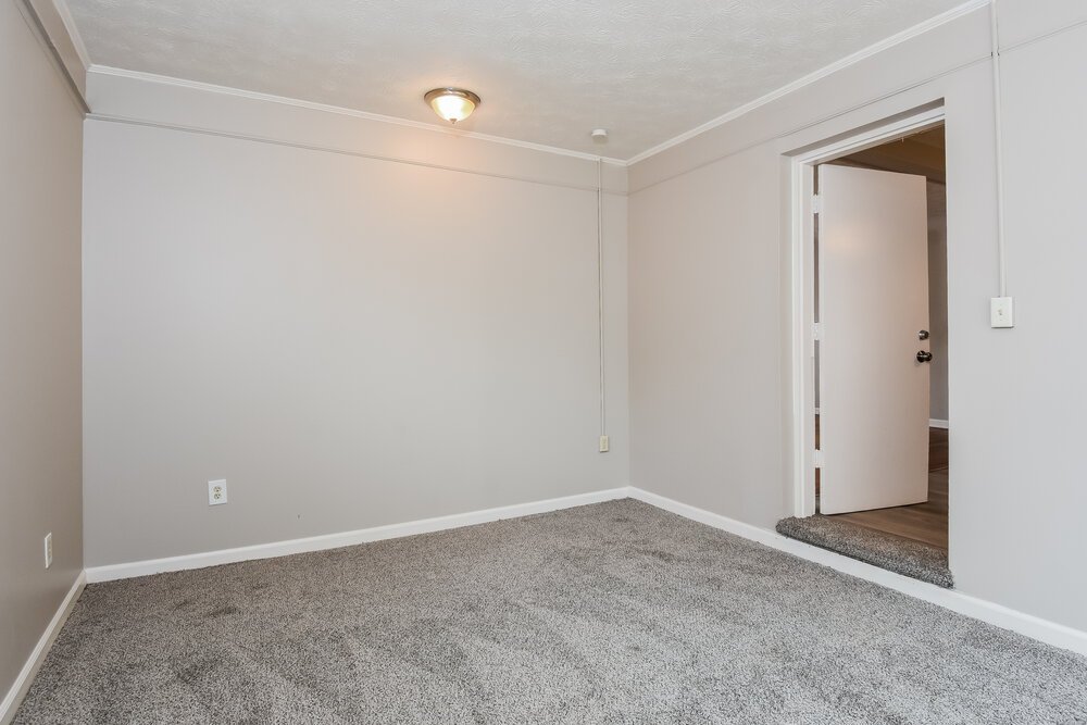 3-Bed Rental on 4355 Donegal Circle photo 8
