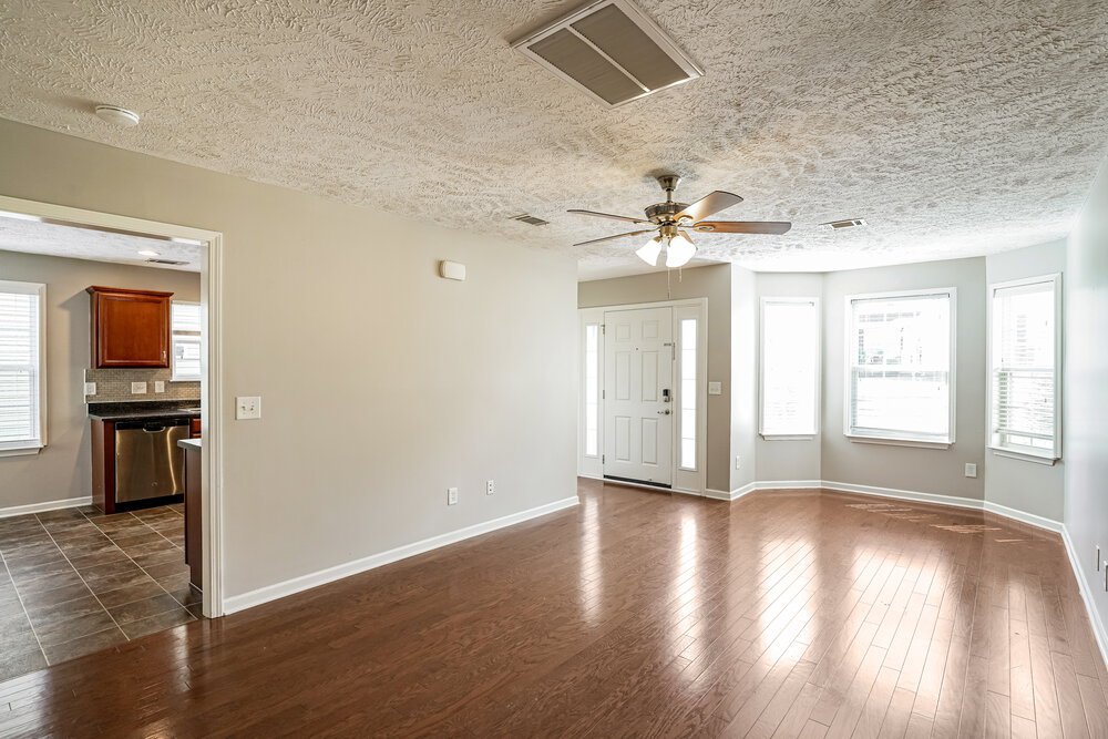 3-Bed Rental on 1416 Sprucedale Dr photo 8