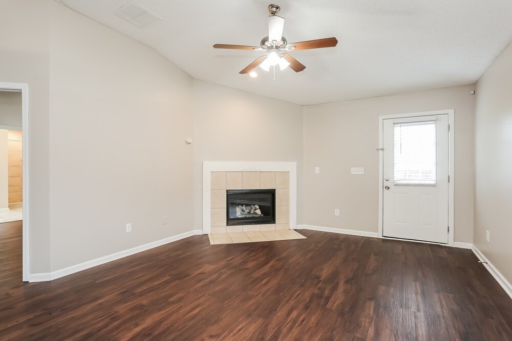 4-Bed Rental on 8628 Springtree Rd photo 8