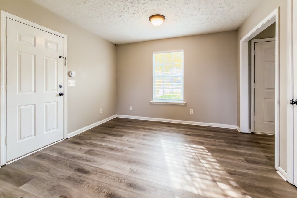 3-Bed Rental on 1435 Tuffnell Dr photo 8