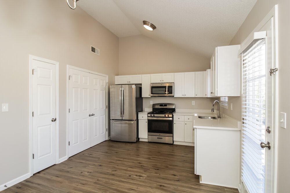 4-Bed Rental on 714 Cherry Branch photo 8
