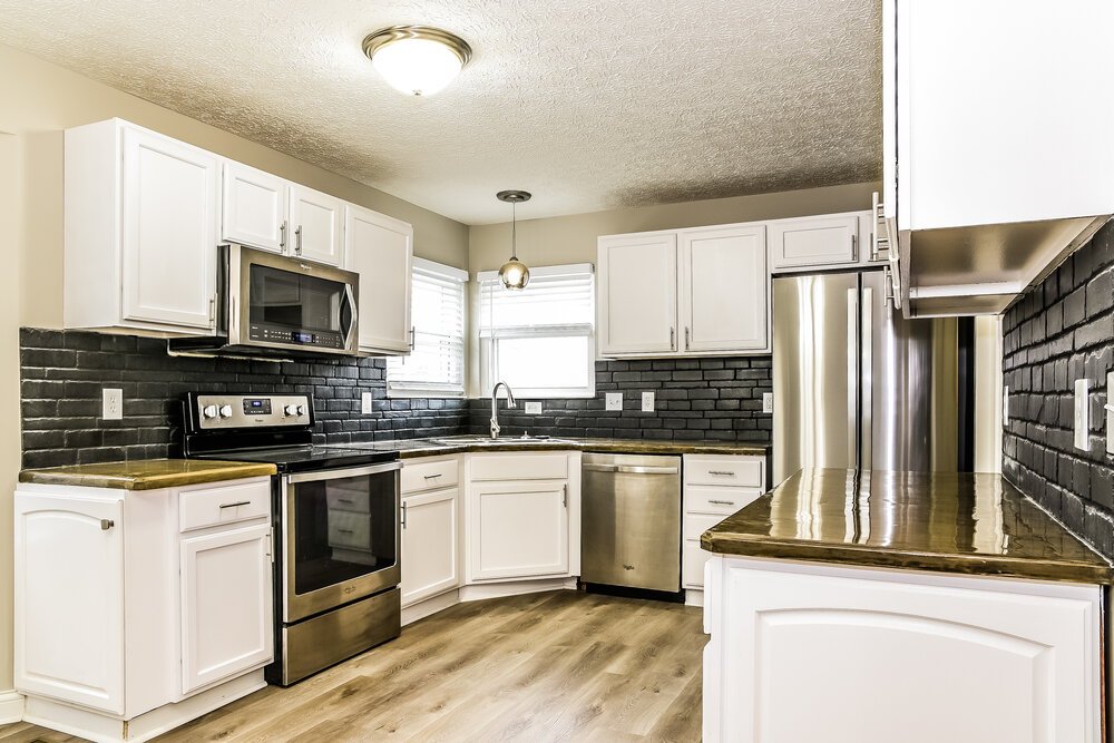 3-Bed Rental on 433 Furman St photo 8