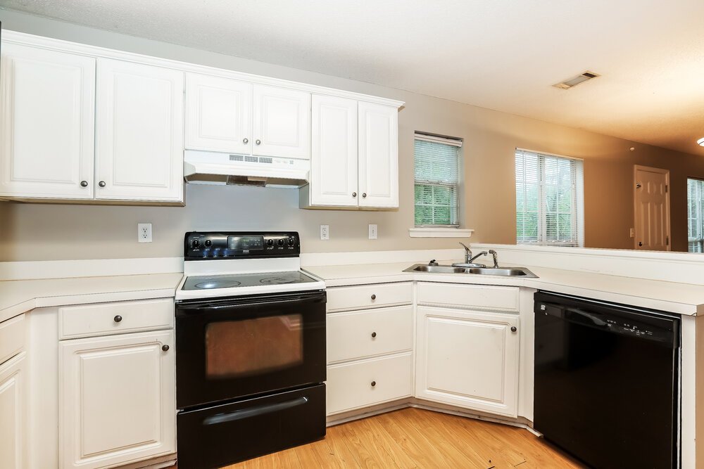 3-Bed Rental on 774 Fernstone Trail photo 8