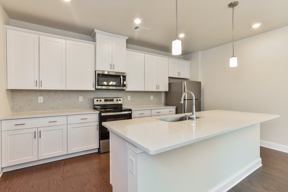 3-Bed Rental on 7416 Blue Gable photo 8