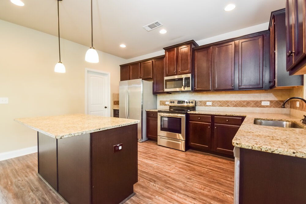 4-Bed Rental on 11086 Shadow Ct photo 8