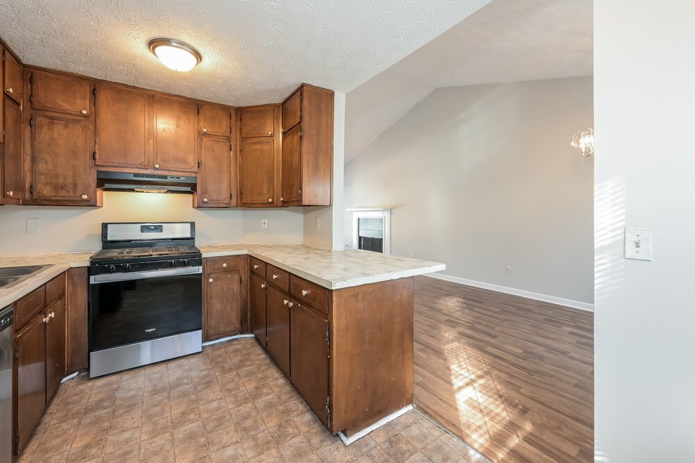 3-Bed Rental on 2314 Hampton Drive photo 8