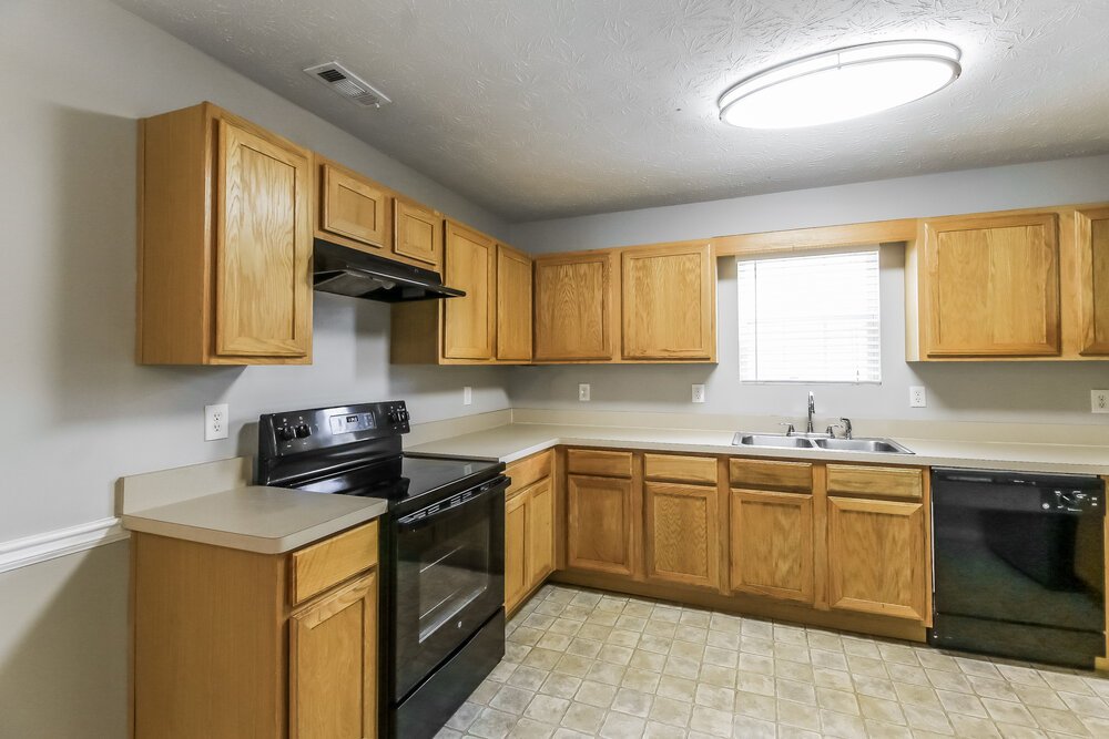 3-Bed Rental on 465 Cathedral Dr photo 8