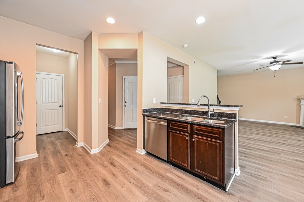 4-Bed Rental on 3858 Humber Ct photo 8