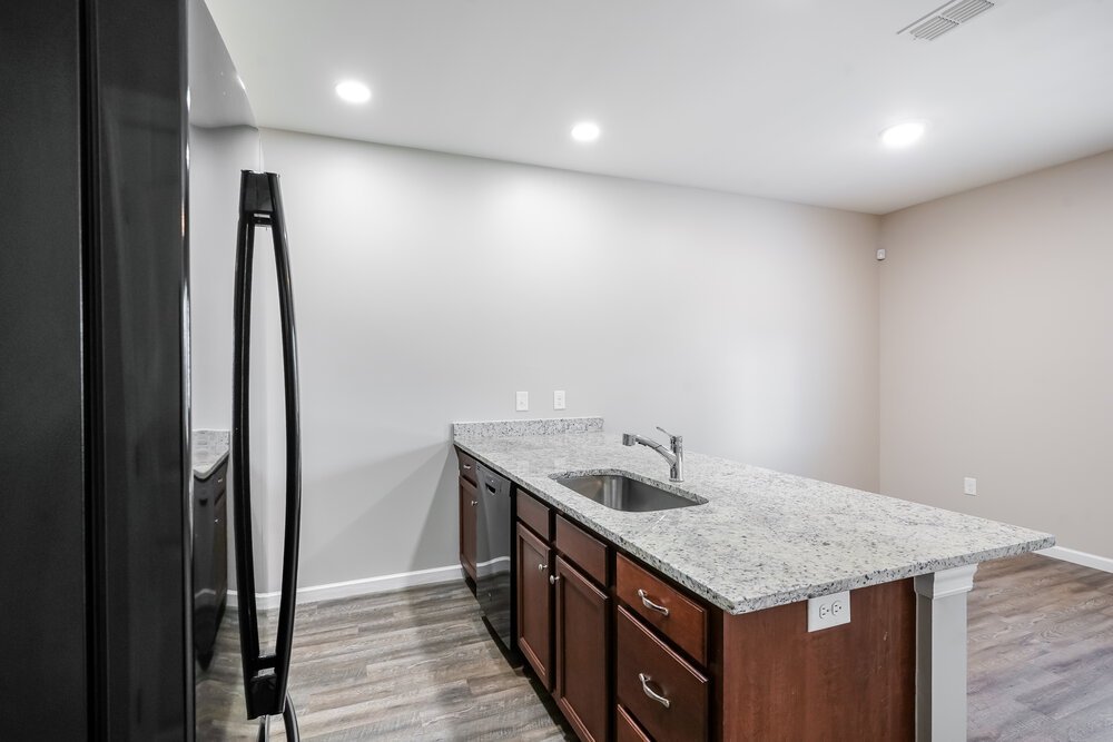 3-Bed Rental on 1327 Rutherford St photo 8