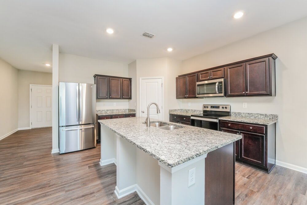 5-Bed Rental on 3735 Newbury Place photo 8