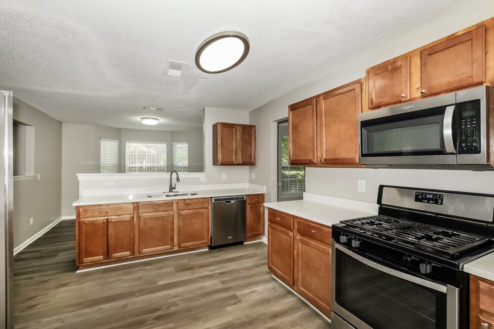 4-Bed Rental on 936 Brisley Cir photo 8