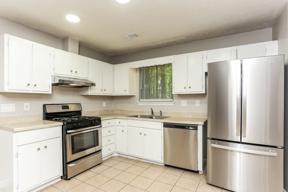 3-Bed Rental on 1582 Kings Ridge photo 8