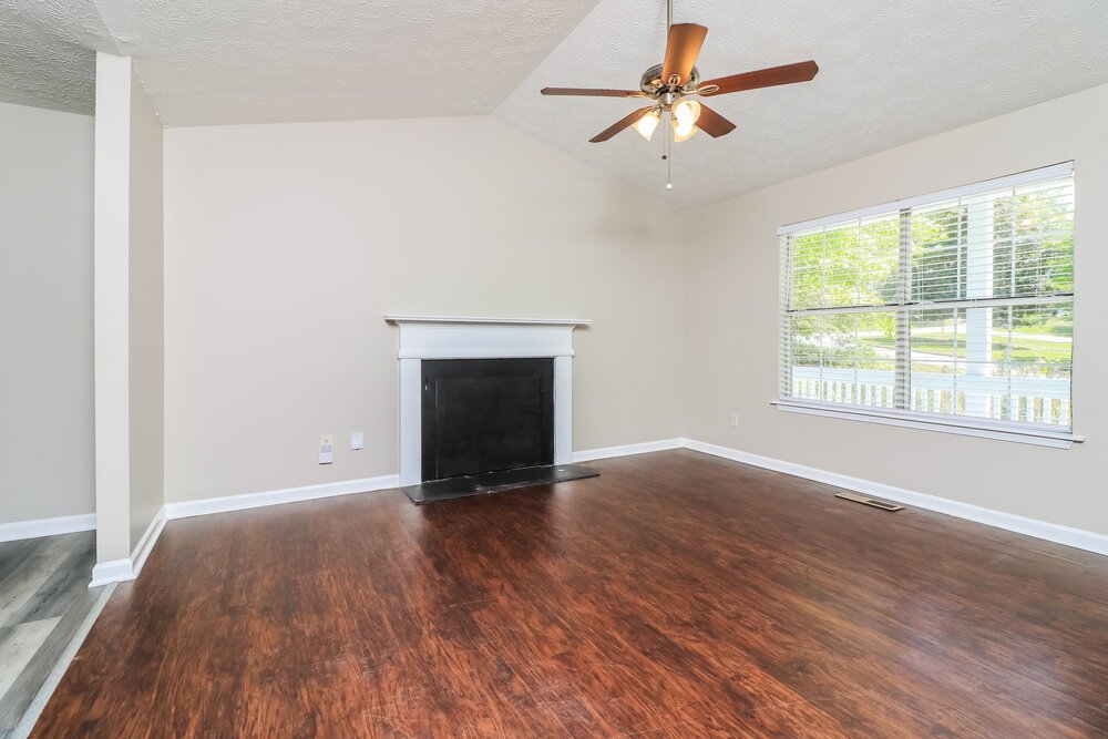 3-Bed Rental on 3884 Welham Green photo 8