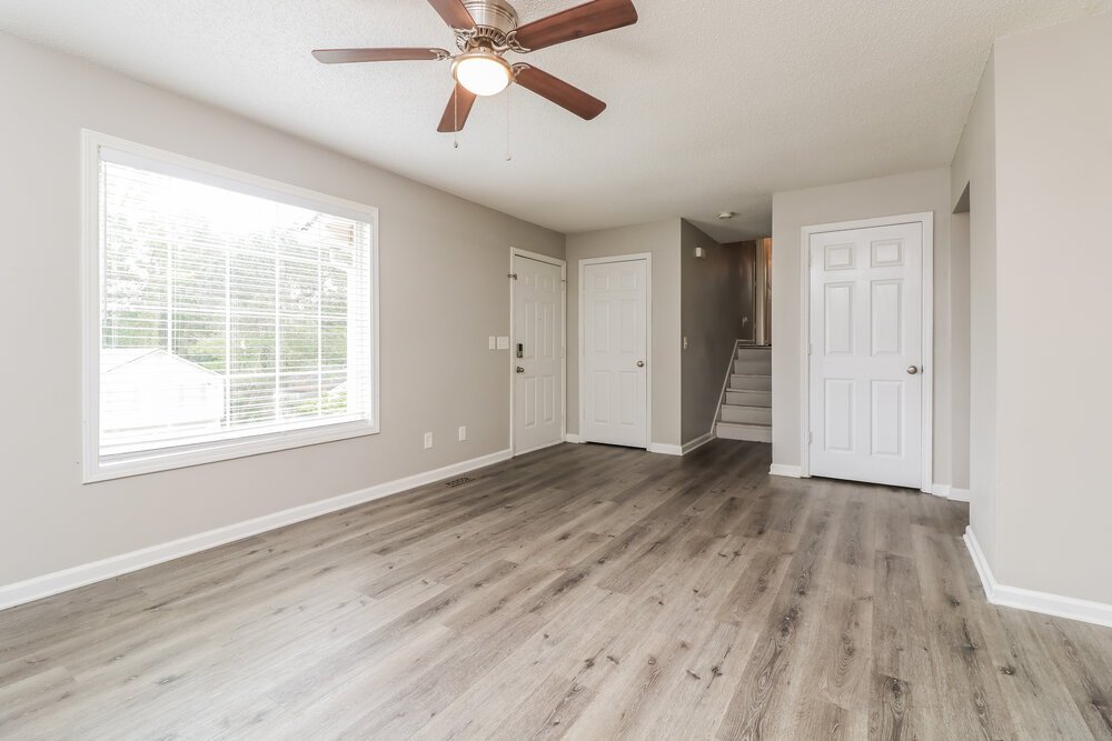 3-Bed Rental on 213 Hampton Drive photo 8