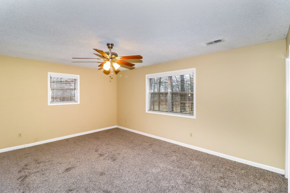 4-Bed Rental on 9091 S Wilderwood photo 8