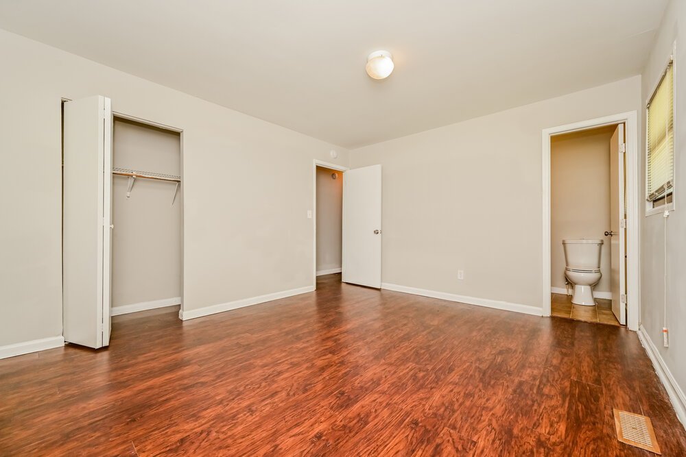 3-Bed Rental on 263 Roxbury Dr photo 8