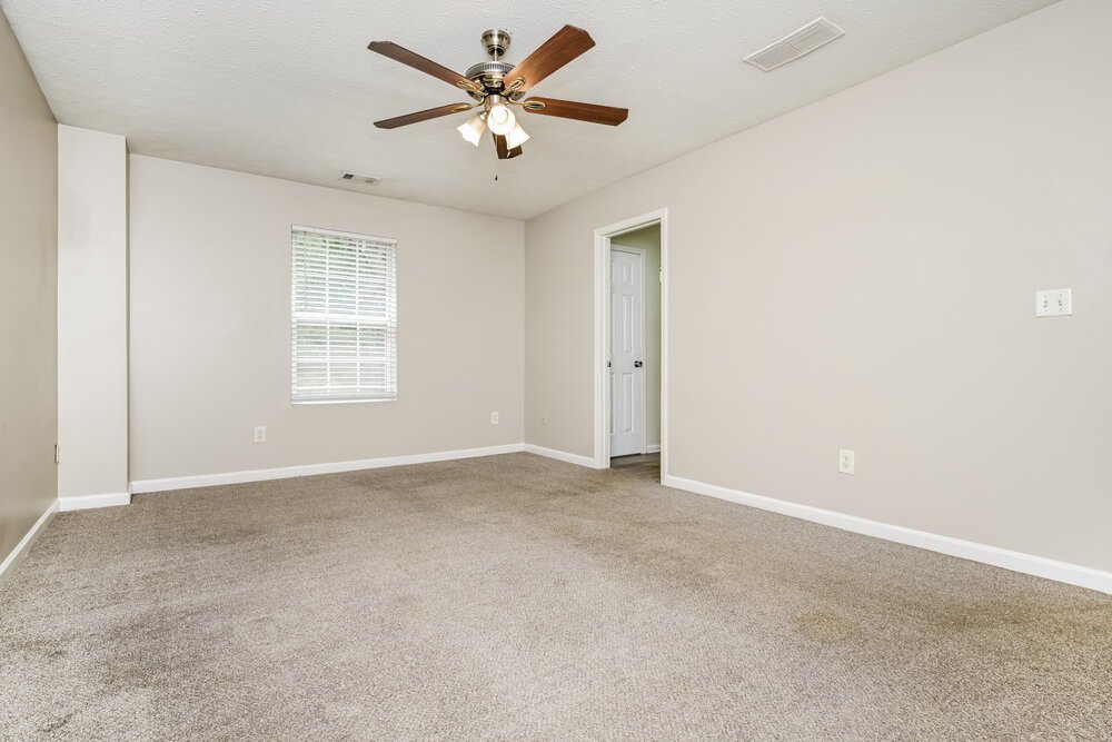 4-Bed Rental on 5200 Tussahaw Crossing photo 8