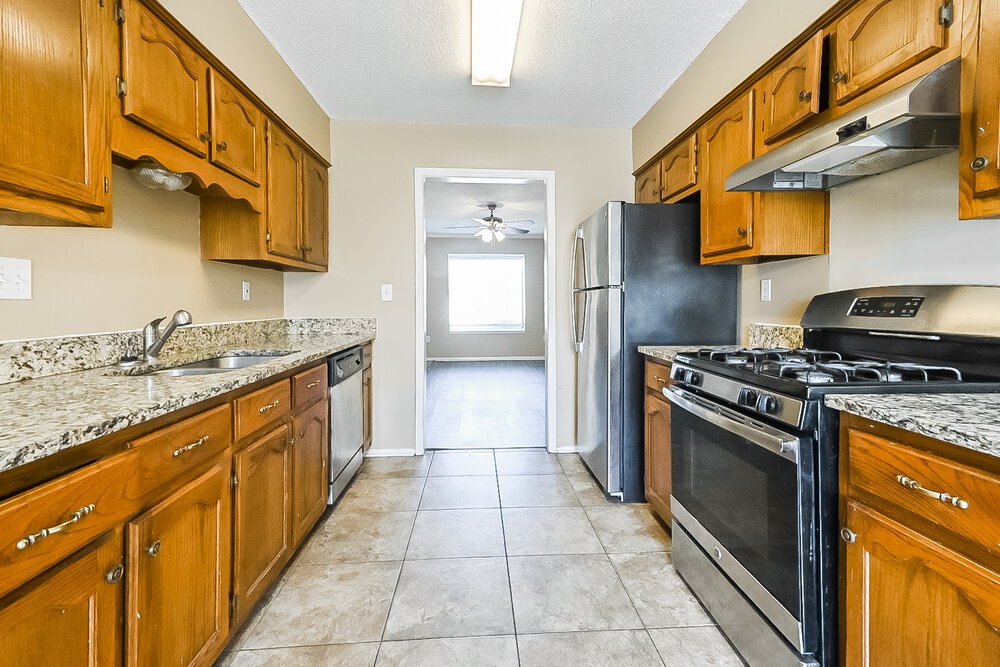 4-Bed Rental on 9150 Belmont Dr photo 8