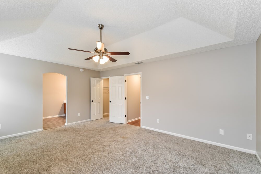 3-Bed Rental on 1976 Hunters Trace photo 8