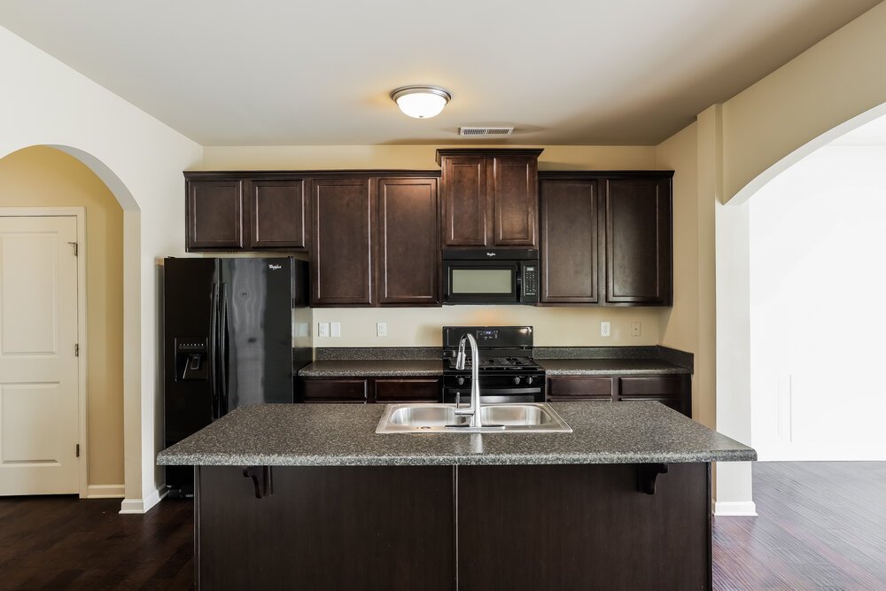 3-Bed Rental on 118 Seabreeze Trl photo 8