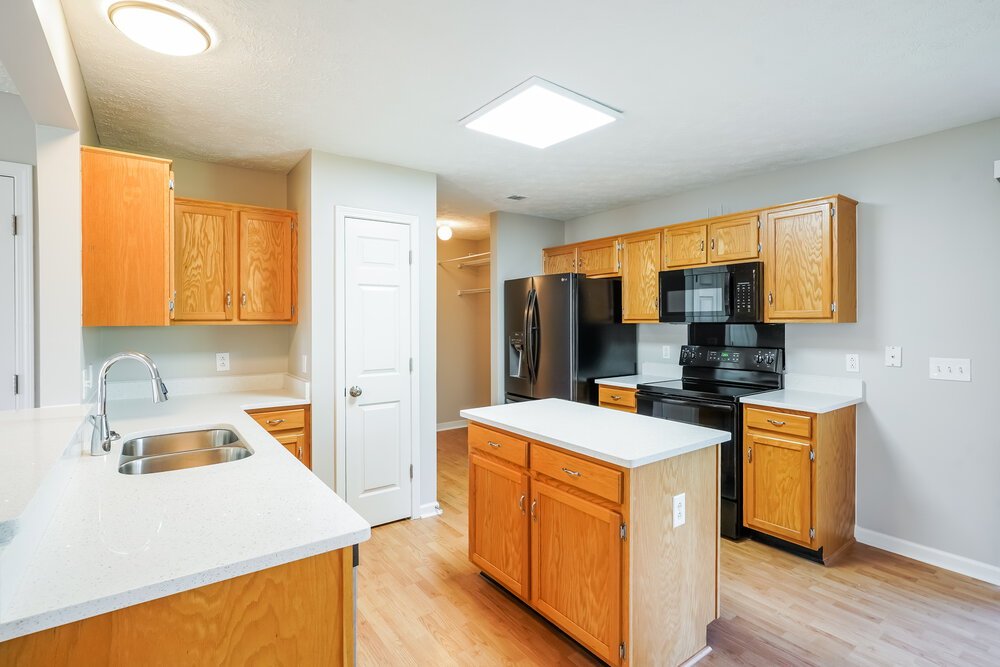 3-Bed Rental on 3423 Cainbrook Xing photo 8