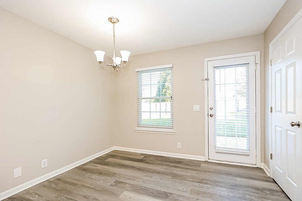 3-Bed Rental on 7552 W Winchester photo 8