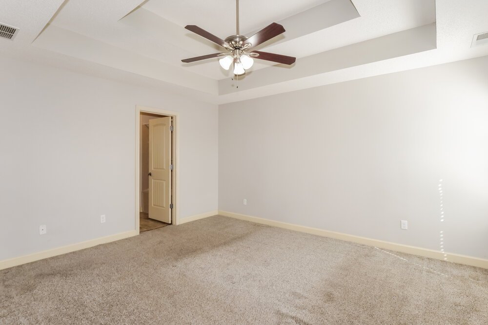 4-Bed Rental on 3835 Farm Pond photo 8