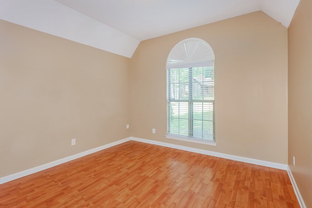 3-Bed Rental on 6670 Tangleberry Cove photo 8