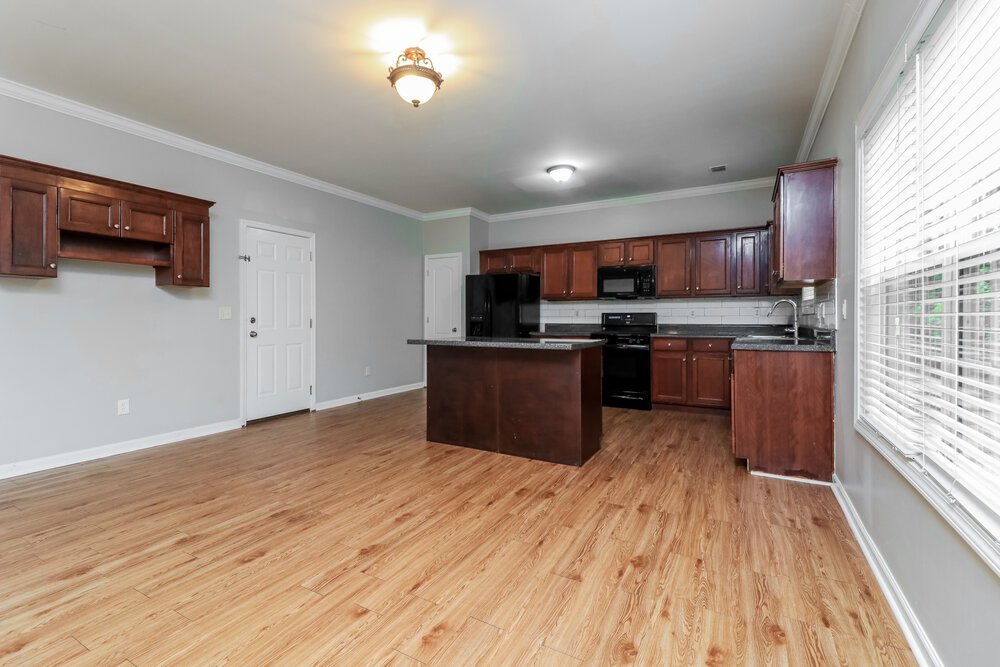 4-Bed Rental on 2590 Harrison Mill photo 9