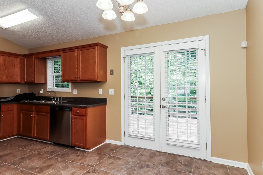 3-Bed Rental on 233 Galvin Trail photo 9