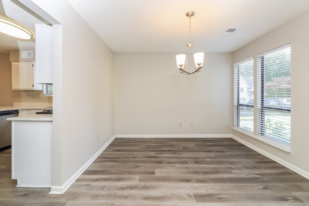 3-Bed Rental on 20 Briar Gate photo 9